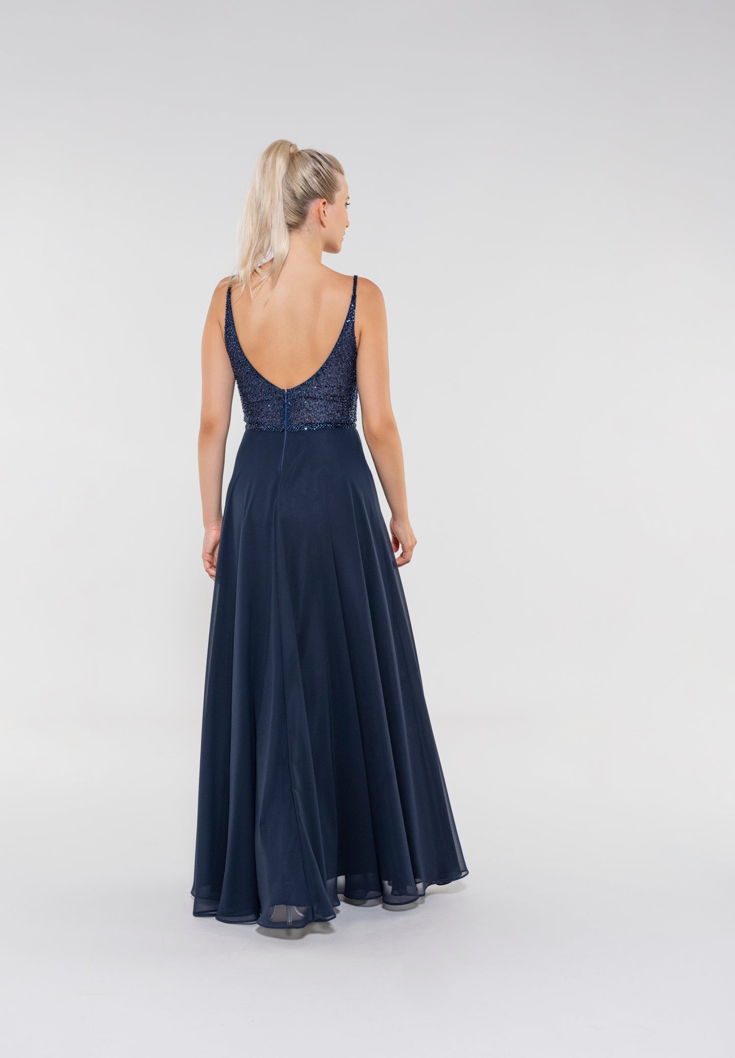 Abendkleid aus Materialmix