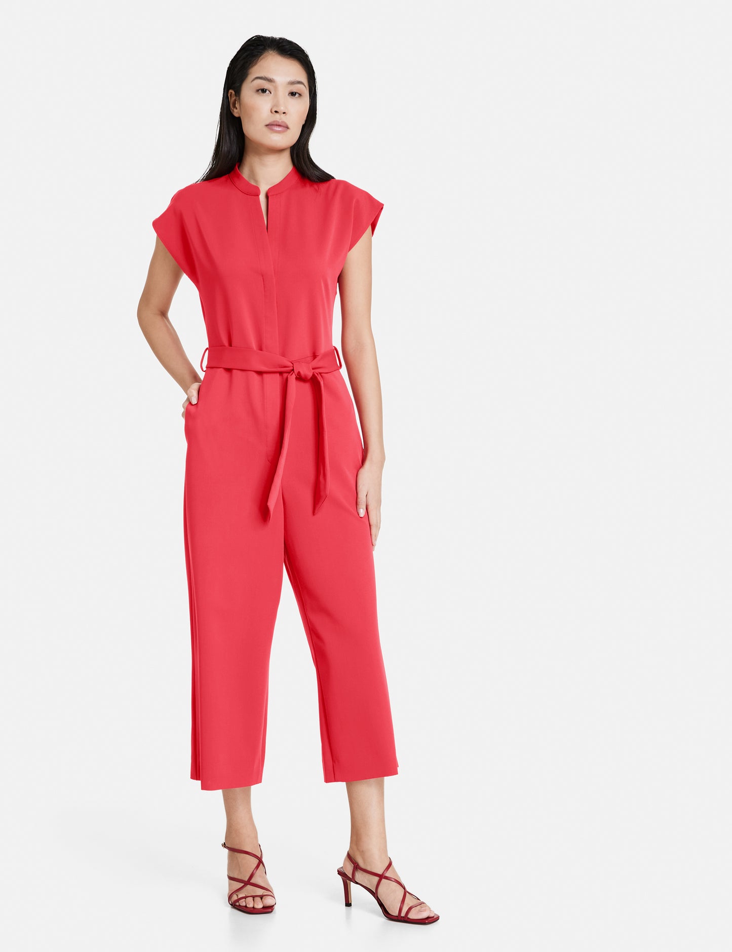 Jumpsuit mit Bindegürtel