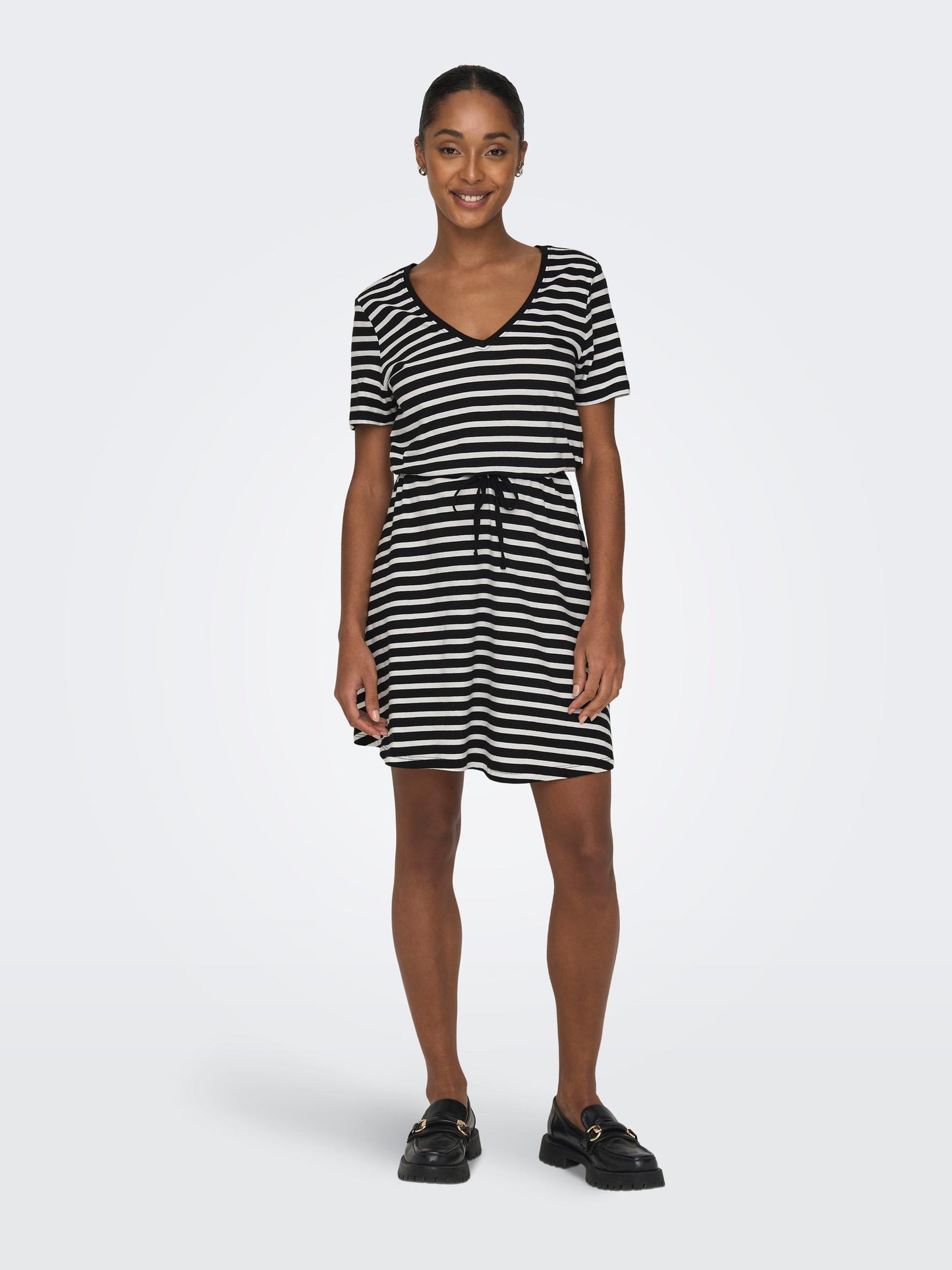 ONLMAY S/S V-NECK SHORT DRESS JRS NOOS