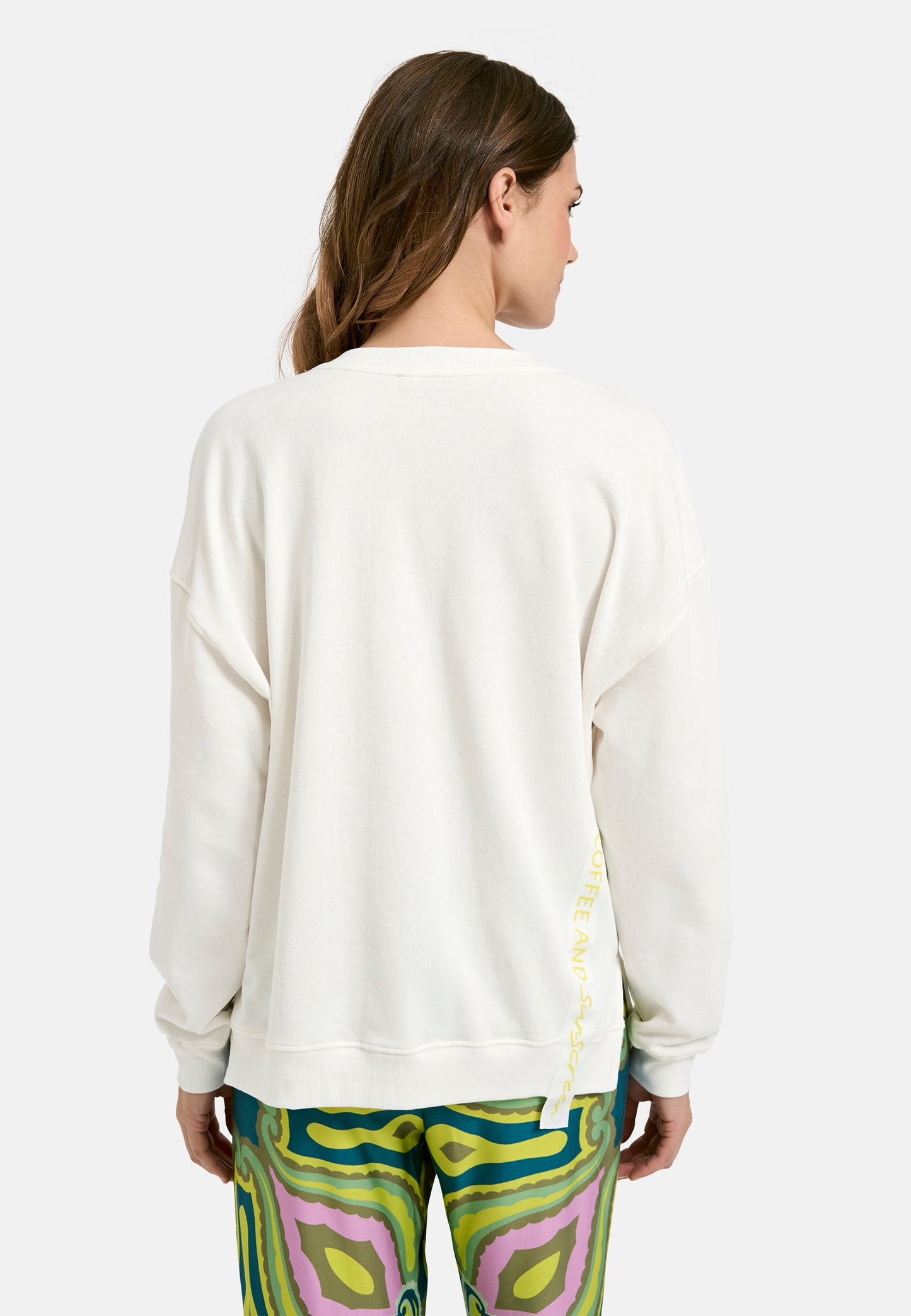 Sweatshirt with rib tape