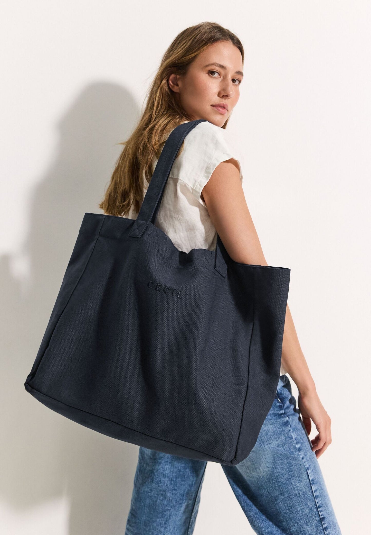 Canvas Shopper