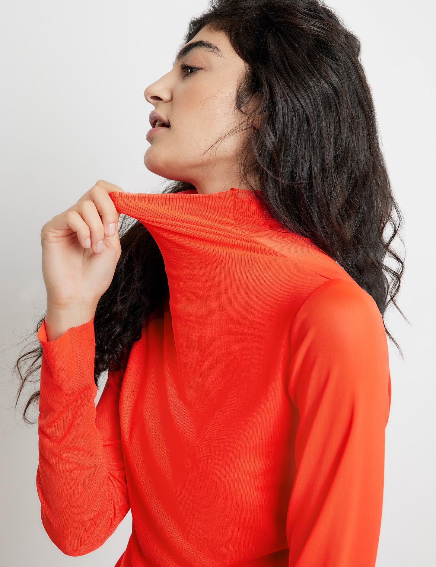 Mesh-Shirt mit transparenten Ärmeln