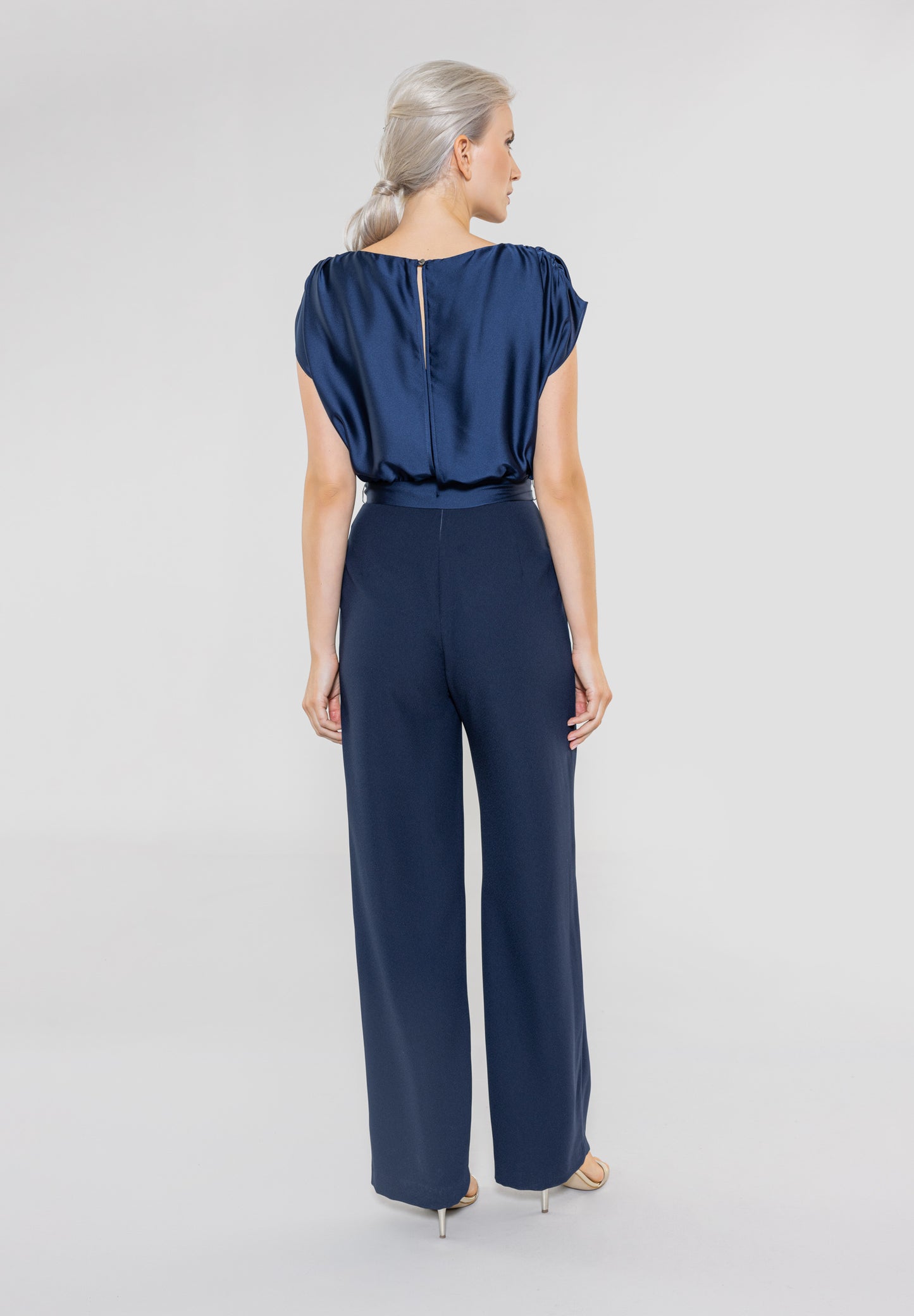 Jumpsuit aus Material-Mix