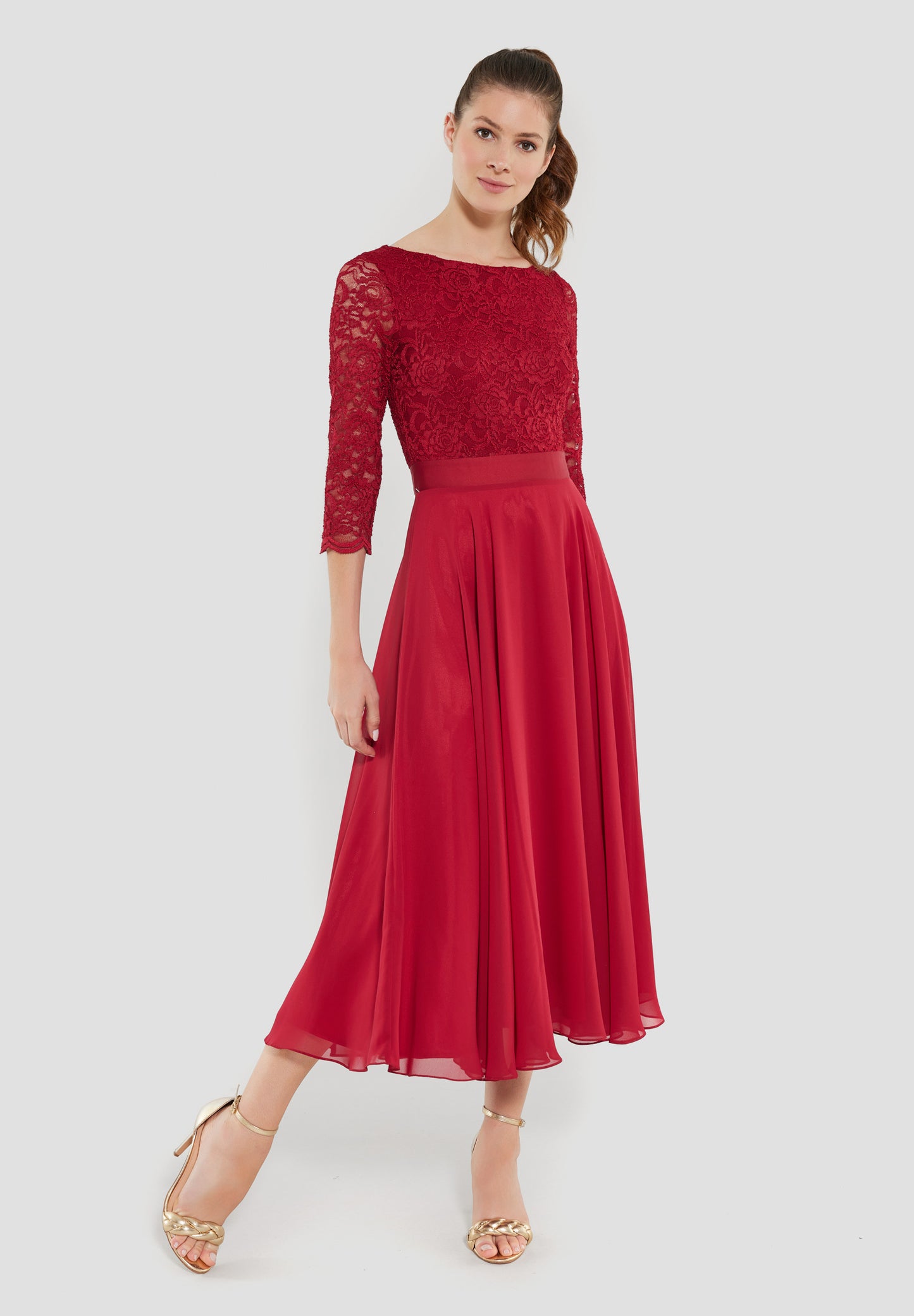 Cocktailkleid aus Spitze und Chiffon