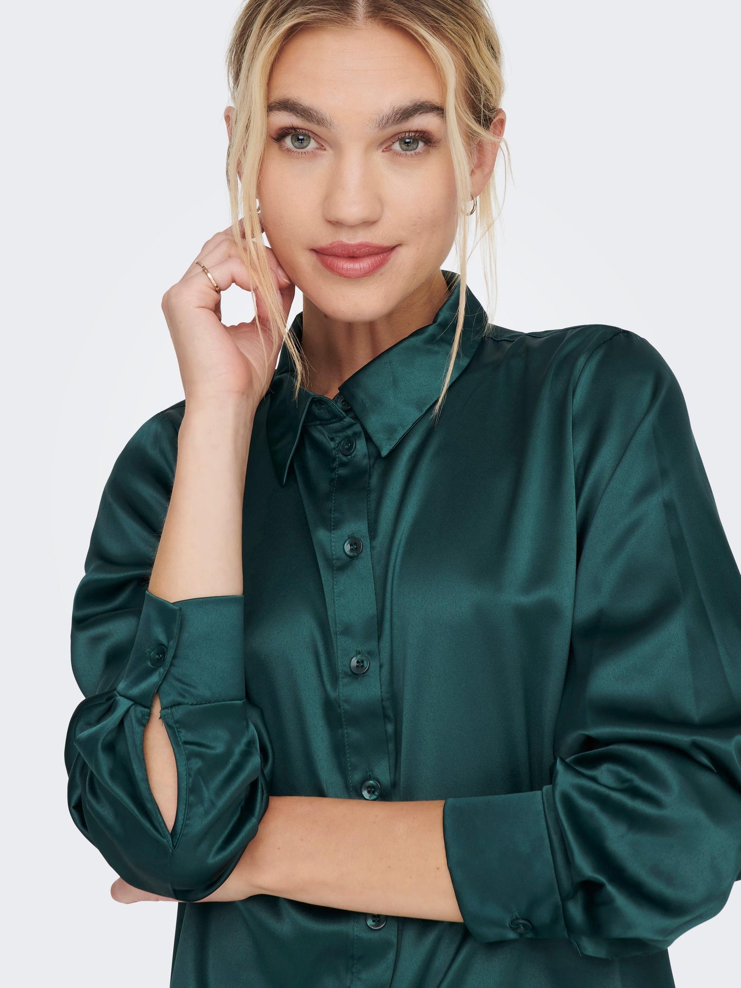 ONLVICTORIA LS LOOSE SATIN SHIRT NOOSWVN