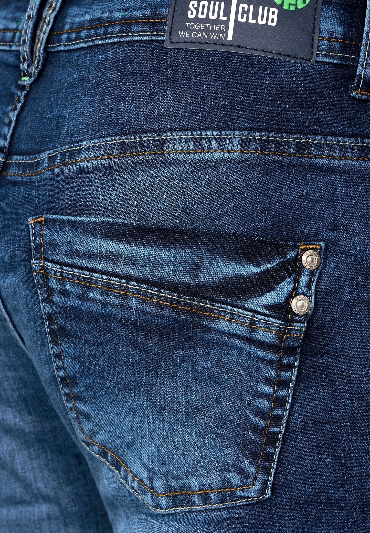 Loose Fit Jeans